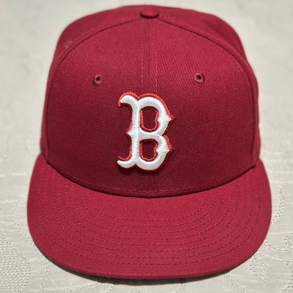 NWOT, Cardinal & White Boston RedSox New Era 59Fifty Fitted Hat, Size - 7 1/8 - Picture 7 of 12